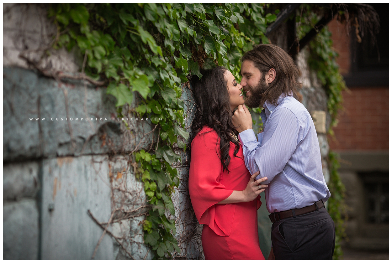 Mexican war streets engagement session - pittsburgh wedding photographer - engagement photos pose ideas - urban engaged pgh7