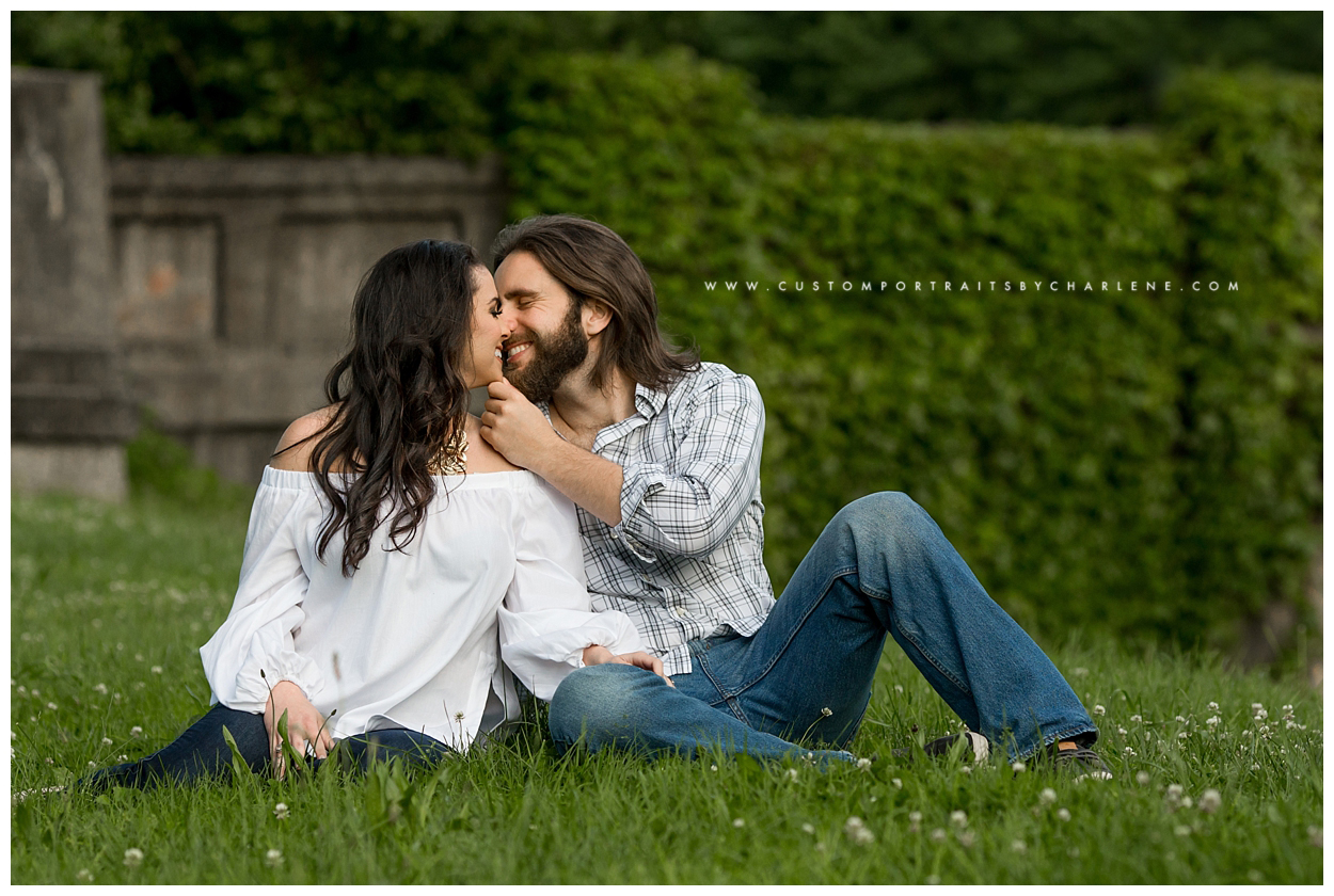 allegheny commons park engagement session - pittsburgh wedding photographer - engagement photos pose ideas - rural engaged pgh9