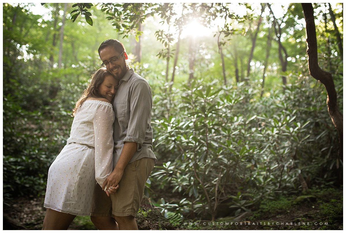 summer-woods-woodsy-engagement-session-engagement-photos-with-dog-pittsburgh-wedding-photographer-photography-pictures-professional4
